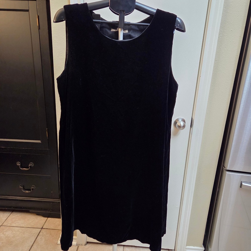 FLAX Black Velvet Sleeveless Dress Midi Length Made in USA Size M